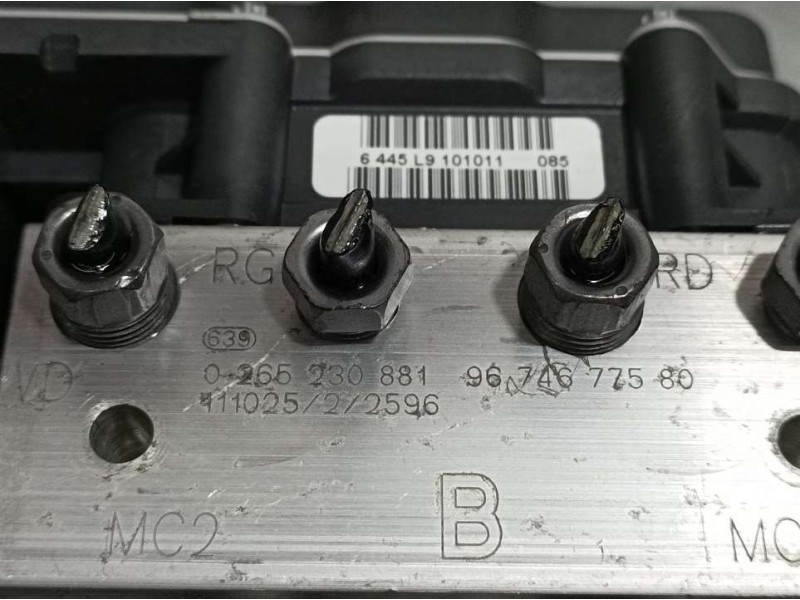 Recambio de abs para peugeot 5008 active referencia OEM IAM 9674677580 0265230881 BOSCH