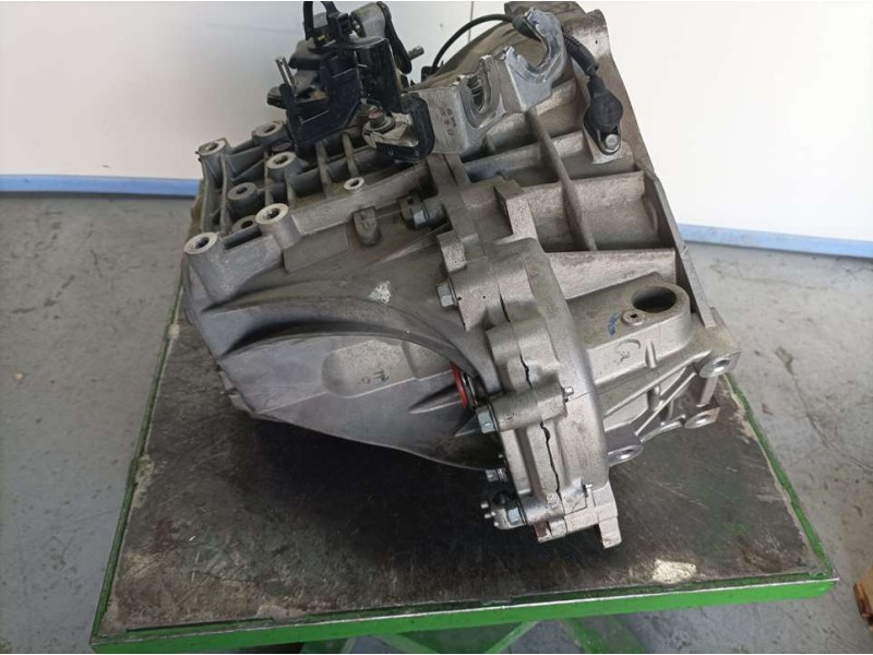 Recambio de caja cambios para hyundai i20 active trend referencia OEM IAM WGM60H 745151 6VELOCIDADES