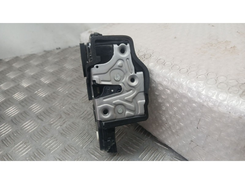 Recambio de cerradura puerta trasera derecha para volkswagen taigo (cs1) 1.5 tsi referencia OEM IAM 10A839016B ELECTRICA 