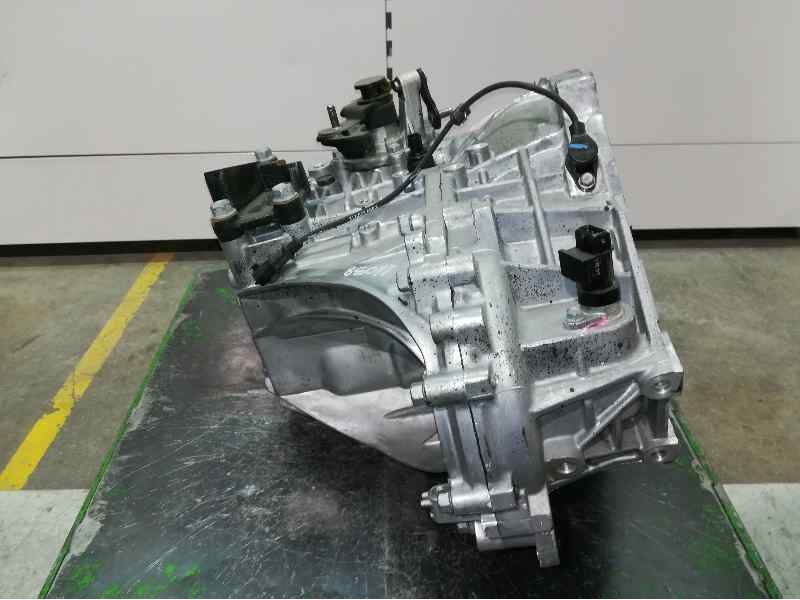 Recambio de caja cambios para hyundai i20 classic referencia OEM IAM VCM50A 82072901 5 VELOCIDADES