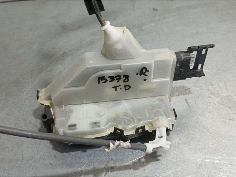 Recambio de cerradura puerta trasera derecha para peugeot 2008 (p1) active referencia OEM IAM 305593 16944089 ELECTRICA