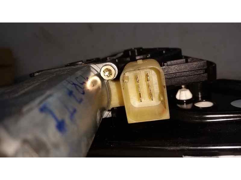 Recambio de elevalunas trasero izquierdo para mercedes-benz clase c (w203) berlina 270 cdi (203.016) referencia OEM IAM  6 PINS 
