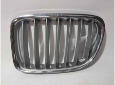 REJILLA DELANTERA 51112993305 IZQUIERDA