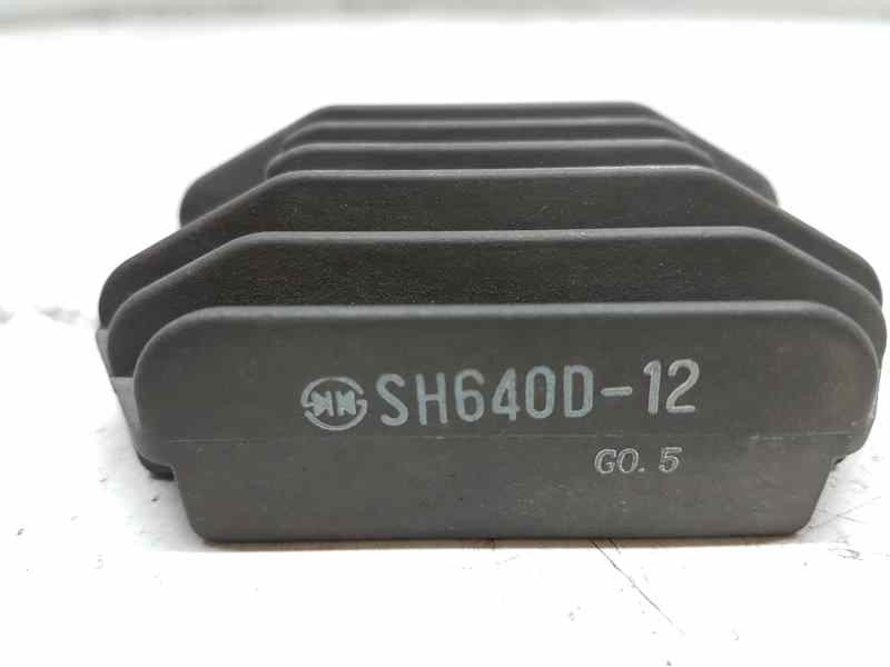 Recambio de modulo electronico para suzuki xy650 referencia OEM IAM SH640D12  