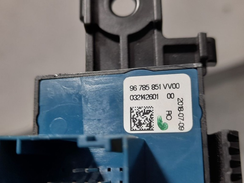 Recambio de palanca freno de mano para peugeot 308 sw allure referencia OEM IAM 96785851 032142601 ELECTRICA