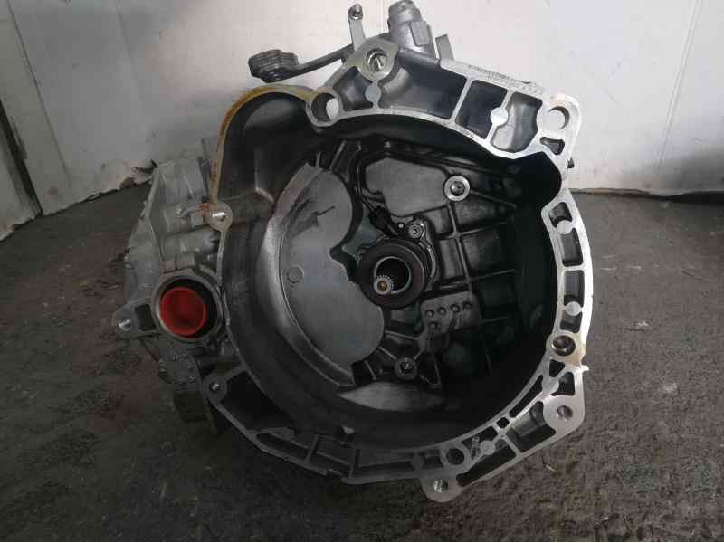 Recambio de caja cambios para opel corsa e color edition ecoflex referencia OEM IAM M20OLKU 3722KA7 6 VELOCIDADES