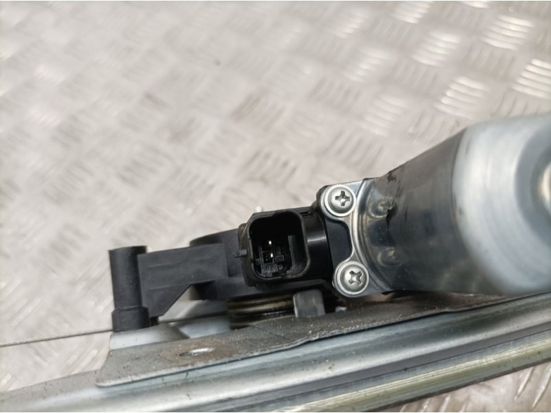 Recambio de elevalunas delantero derecho para dacia duster ii prestige 4wd referencia OEM IAM 807201952R  ELECTRICO 2 PINS
