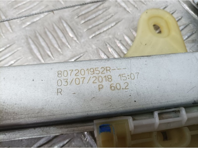 Recambio de elevalunas delantero derecho para dacia duster ii prestige 4wd referencia OEM IAM 807201952R  ELECTRICO 2 PINS