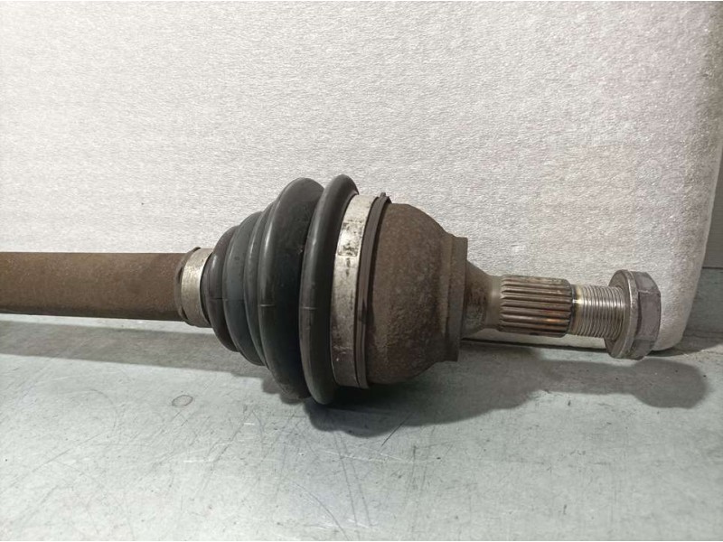 Recambio de transmision delantera derecha para peugeot 5008 active referencia OEM IAM 9661107480  