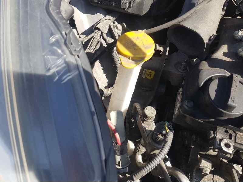 Recambio de deposito limpia para toyota yaris active referencia OEM IAM 853150D060  