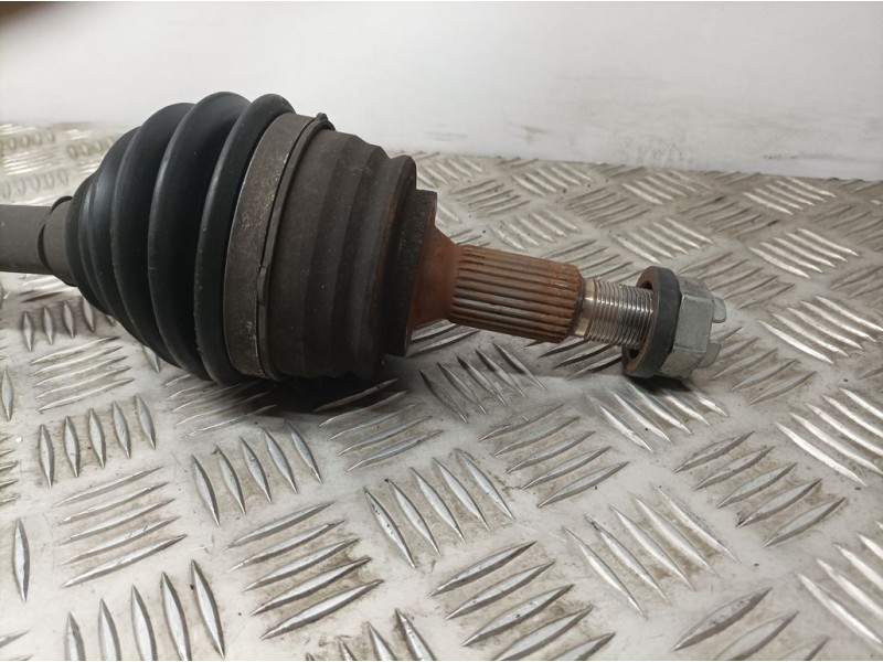 Recambio de transmision delantera derecha para peugeot 308 sw allure referencia OEM IAM 9809527980  