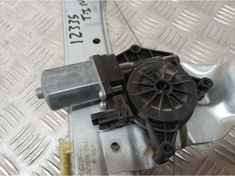 Recambio de elevalunas trasero izquierdo para dacia duster ii prestige 4wd referencia OEM IAM 827210622R  ELECTRICO 2 PINS