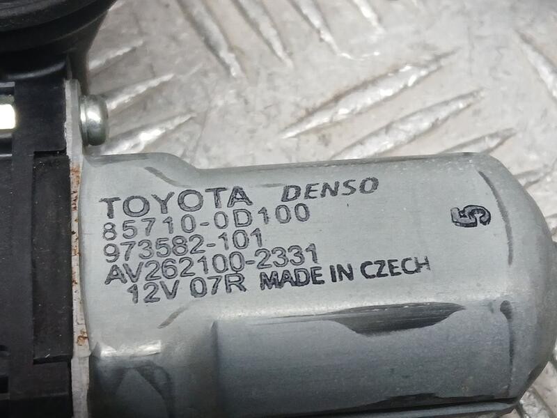 Recambio de elevalunas delantero derecho para toyota yaris active referencia OEM IAM 857100D100 973582101 ELECTRICO 6 pins DENSO