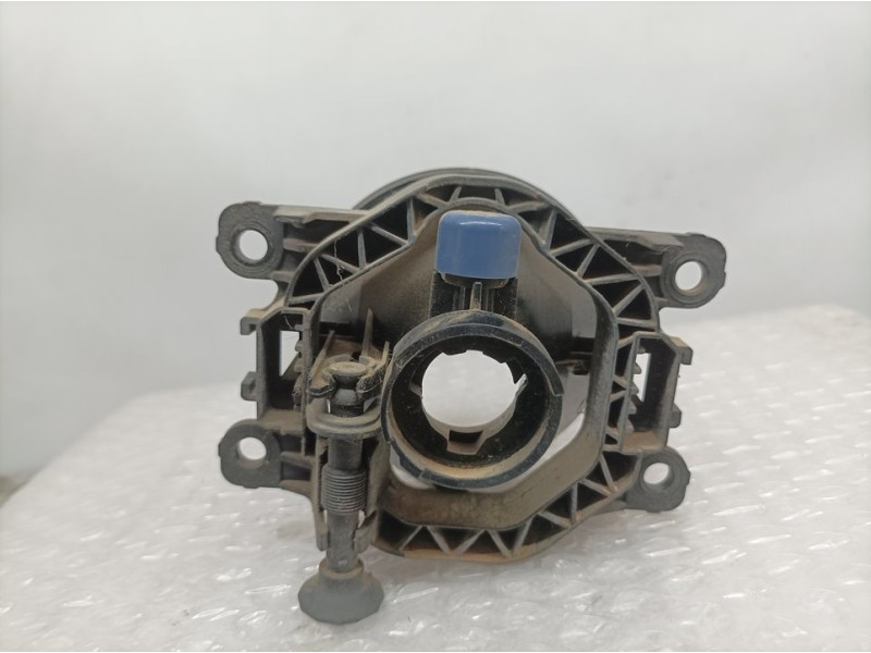 Recambio de faro antiniebla izquierdo para dacia duster ii prestige 4wd referencia OEM IAM 261500097R 89208691 VALEO