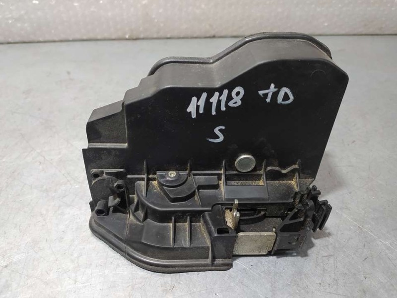 Recambio de cerradura puerta trasera derecha para bmw x5 (e70) 3.0d referencia OEM IAM 7202148  5 PINES