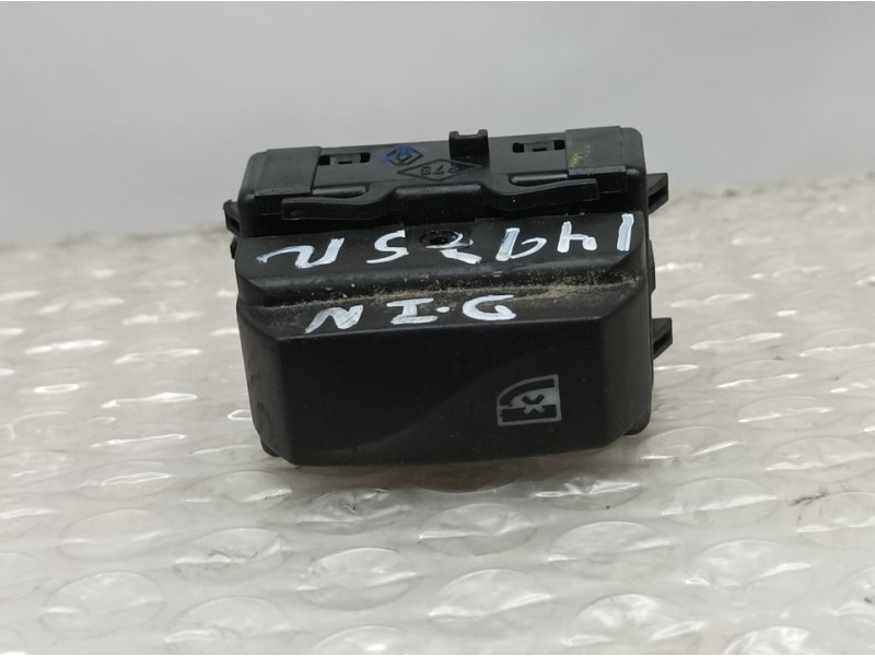 Recambio de interruptor para dacia duster ambiance 4x2 referencia OEM IAM 254296770R  BLOQUEO ELEVALUNAS