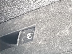 MANDO ELEVALUNAS DELANTERO DERECHO 5G0959855K 