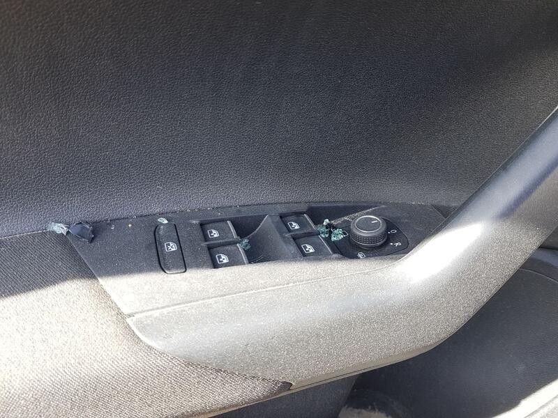 Recambio de mando elevalunas delantero izquierdo para volkswagen taigo (cs1) 1.5 tsi referencia OEM IAM 5G0959857E C/ MANDO RETR