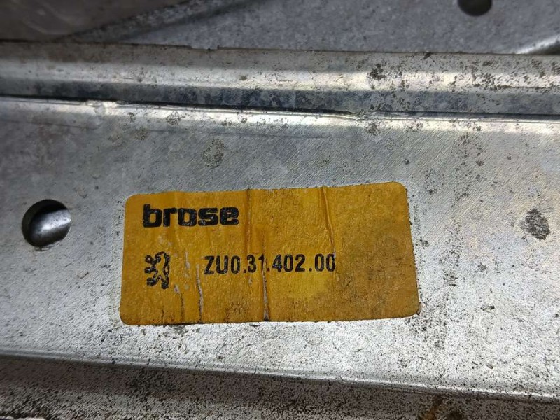 Recambio de elevalunas delantero derecho para peugeot 406 coupe (s1/s2) 2,2 hdi ultima edizione pack referencia OEM IAM 9222A7 Z