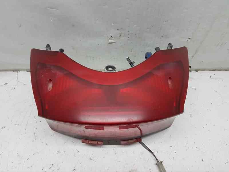 Recambio de piloto trasero central para kymco dink grand dink 125 referencia OEM IAM   