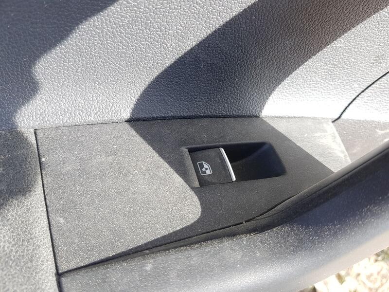 Recambio de mando elevalunas trasero izquierdo para volkswagen taigo (cs1) 1.5 tsi referencia OEM IAM 5G0959855K  