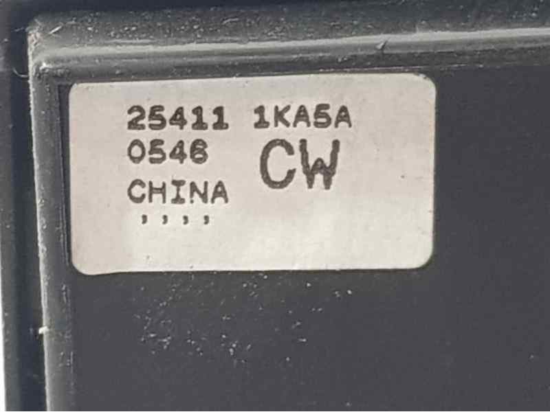Recambio de mando elevalunas delantero derecho para nissan juke (f15) acenta referencia OEM IAM 254111KA5A  