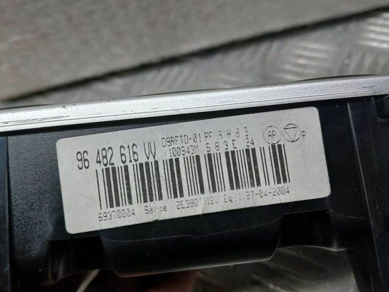 Recambio de mando climatizador para peugeot 406 coupe (s1/s2) 2,2 hdi ultima edizione pack referencia OEM IAM 96482616VV 6937000