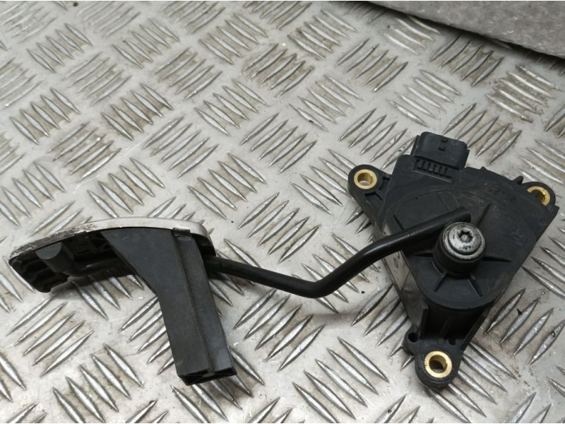 Recambio de potenciometro pedal para nissan qashqai (j10) visia referencia OEM IAM 1819B00518  CTS
