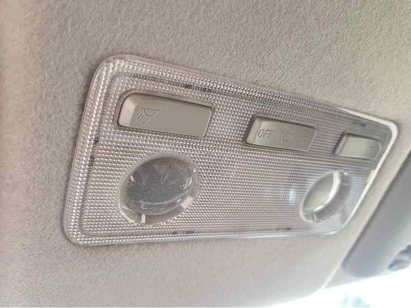 Recambio de luz interior para toyota yaris active referencia OEM IAM   