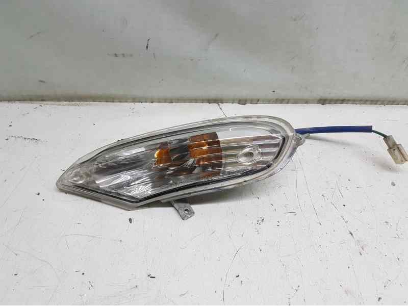 Recambio de piloto trasero derecho para kymco dink grand dink 125 referencia OEM IAM   