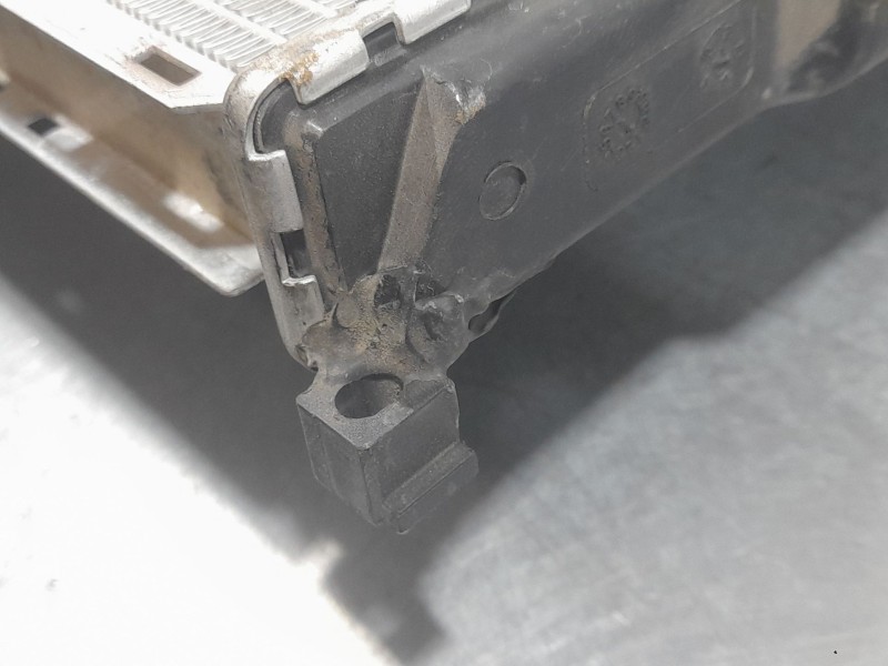 Recambio de radiador agua para bmw 3 (e46) 316 i referencia OEM IAM 17119071518 PA66GF30 