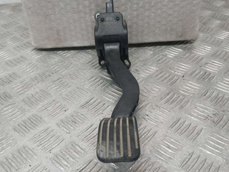 Recambio de potenciometro pedal para citroën c4 coupe collection referencia OEM IAM 9680565880 0280755041 BOSCH