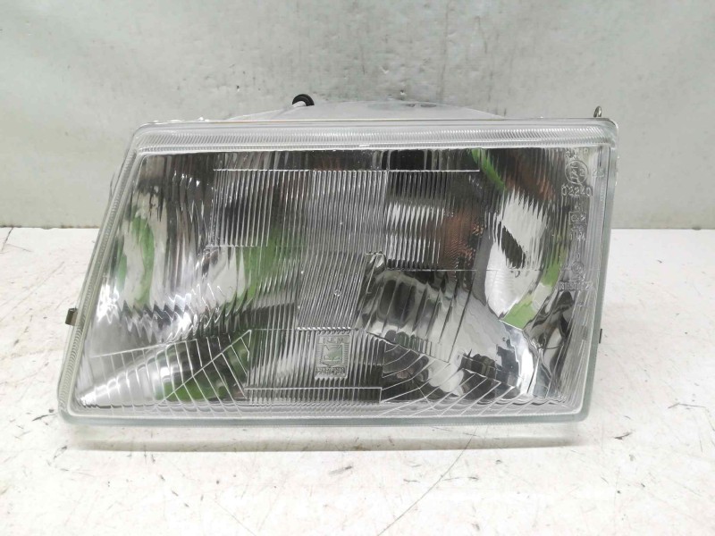 Recambio de faro izquierdo para peugeot 309 referencia OEM IAM   