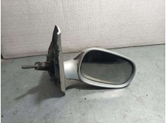 Recambio de retrovisor derecho para renault clio ii fase i (b/cbo) 1.9 d referencia OEM IAM 7700415326  C MANDO PINTURA SALTADA