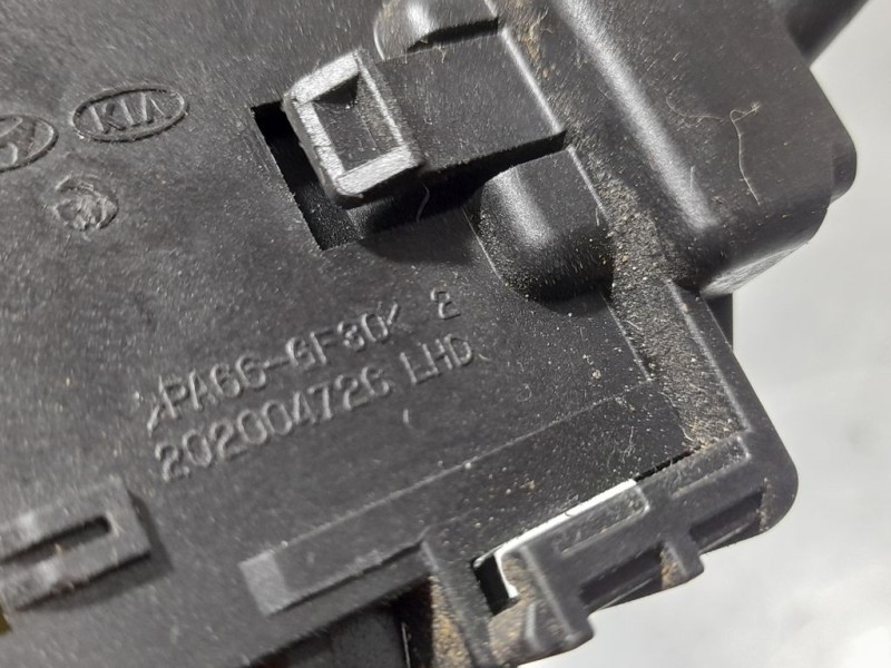 Recambio de mando limpia para kia magentis active referencia OEM IAM 202004726  
