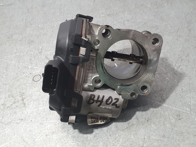 Recambio de caja mariposa para peugeot 208 1.6 blue-hdi fap referencia OEM IAM 9807238580 V29039645 VALEO