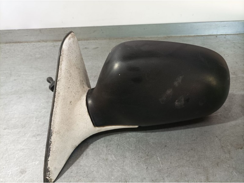 Recambio de retrovisor izquierdo para hyundai accent (x3) 1.3 gls referencia OEM IAM   C MANDO