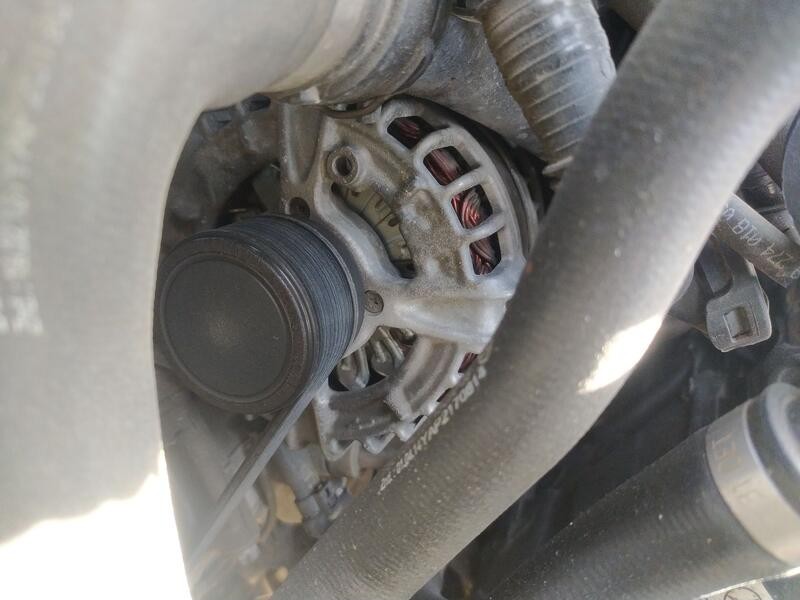 Recambio de alternador para mercedes-benz clase c coupé (c205) c 200 (205.342) referencia OEM IAM A0009060922  