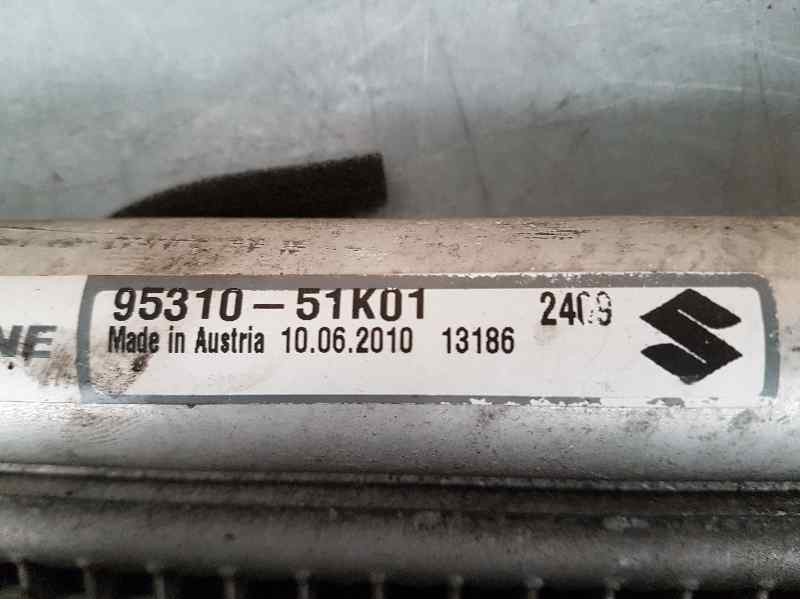 Recambio de condensador / radiador aire acondicionado para suzuki splash a5b gl referencia OEM IAM 9531051K01 13186 MODINE