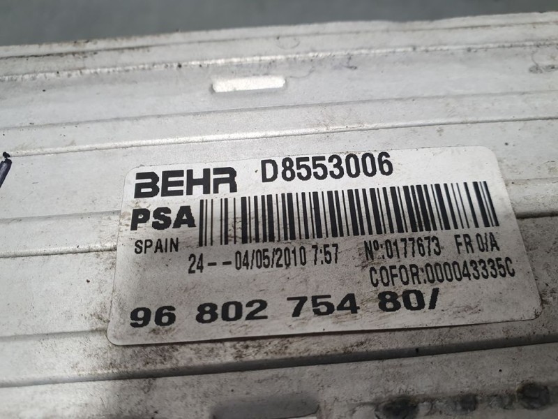 Recambio de intercooler para citroën c3 picasso sx referencia OEM IAM 9680275480 D8553006 BEHR