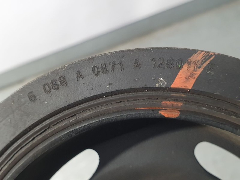 Recambio de polea cigueñal para peugeot 208 1.6 blue-hdi fap referencia OEM IAM 6088A0871A  