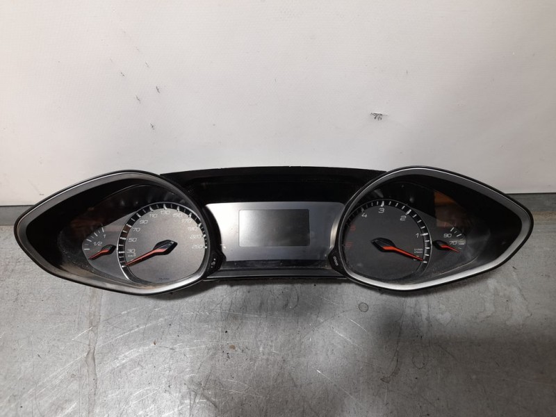 Recambio de cuadro instrumentos para peugeot 308 style referencia OEM IAM 9809838380  