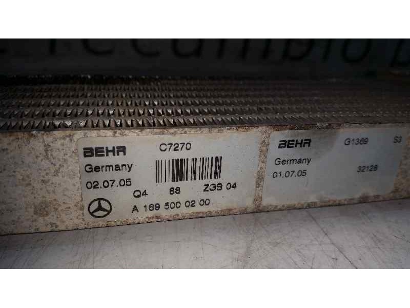 Recambio de radiador aceite para mercedes-benz clase b (w245) 200 cdi (245.208) referencia OEM IAM A1695000200  