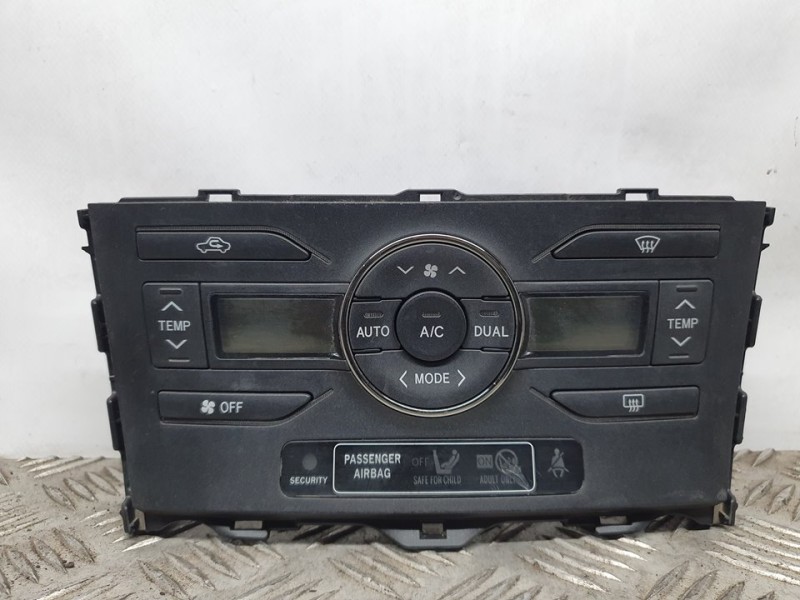 Recambio de mando climatizador para toyota auris active referencia OEM IAM 5590002300  