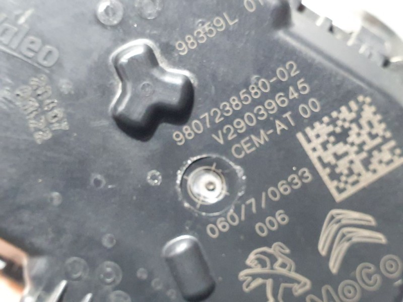 Recambio de caja mariposa para peugeot 3008 active referencia OEM IAM 9807238580 V29039645 VALEO