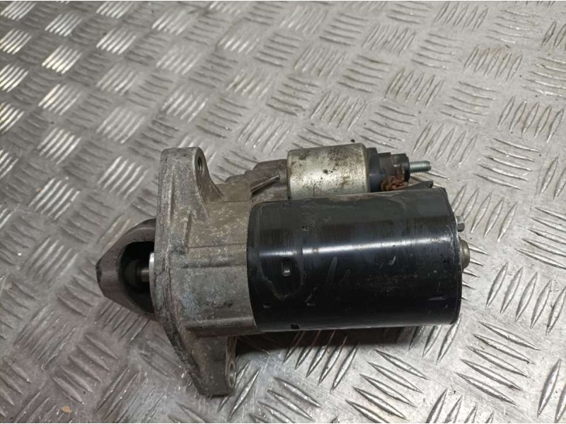 Recambio de motor arranque para toyota auris active referencia OEM IAM 281000T030B 0001107449 BOSCH