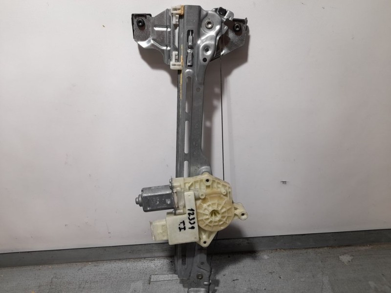 Recambio de elevalunas trasero izquierdo para peugeot 308 style referencia OEM IAM   ELECTRICO