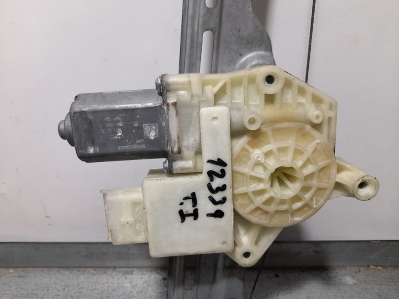 Recambio de elevalunas trasero izquierdo para peugeot 308 style referencia OEM IAM   ELECTRICO