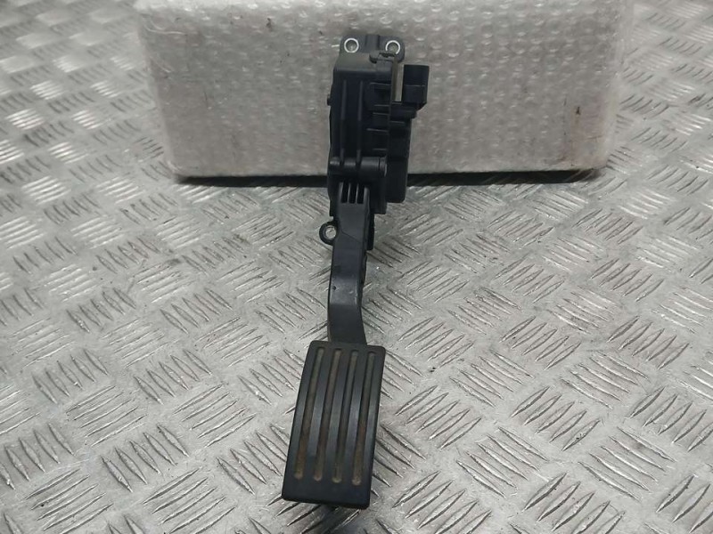 Recambio de potenciometro pedal para ford focus lim. (cb4) trend referencia OEM IAM 4M519F836AK 6PV00864132 