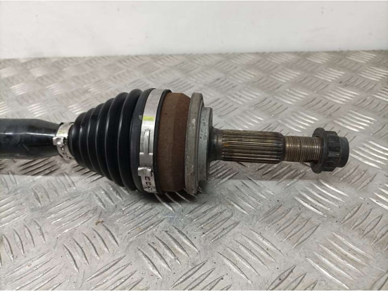 Recambio de transmision delantera derecha para toyota auris active referencia OEM IAM 1475129  